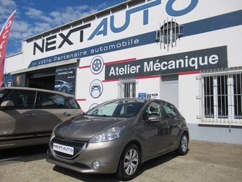  Voir détails -Peugeot 208 1.2 PURETECH 82CH ACTIVE 5P à  Le Coudray-Montceaux (91)