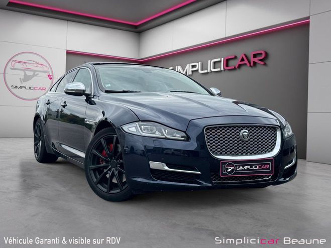 Jaguar XJ V6 3.0 - 300 ch Diesel BVA8 Portfolio Em Bleu de 2017