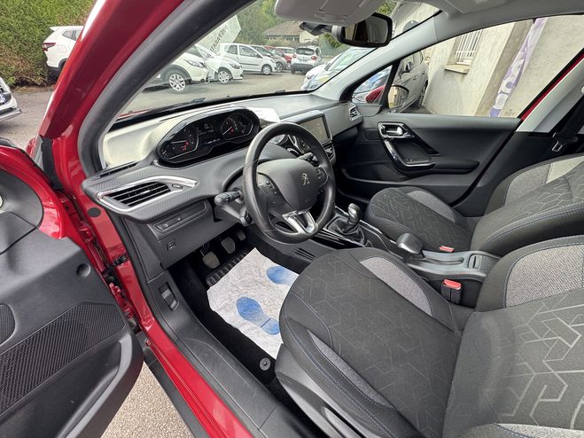 Peugeot 2008 1.5 BLUEHDI 100CH E6.C SIGNATURE S&S BVM ROUGE de 2019