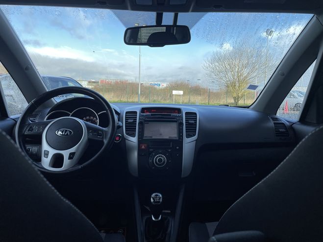 Kia Venga 1.6 CRDI 128CH FAP PREMIUM GRIS FONCE  de 2013