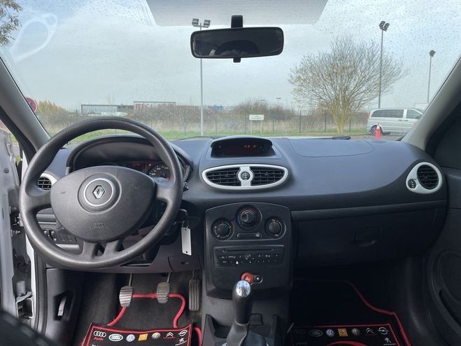 Renault Clio 1.2 16V 75CH AUTHENTIQUE BLANC  de 2012