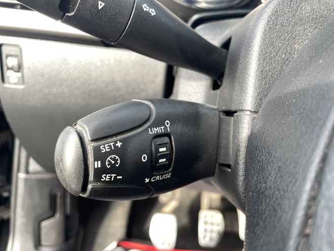 Peugeot 207 1.6 HDI112 FAP SERIE 64 NOIR de 2011