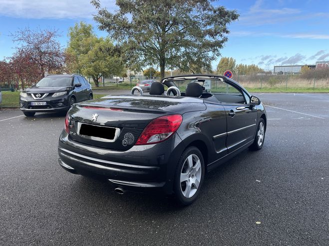 Peugeot 207 1.6 HDI112 FAP SERIE 64 NOIR de 2011