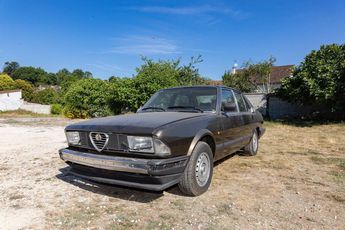  Voir détails -Alfa romeo Alfa 6 Quadrifoglio Oro à Lyon (69)