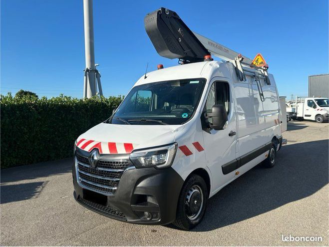 Renault Master l2h2 nacelle Klubb k32  de 2020
