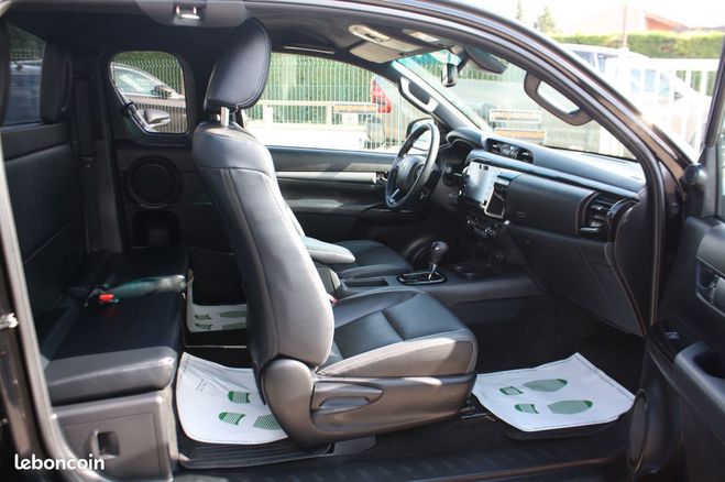 Toyota HI LUX Invincible 204 ch Bva Autre de 2024