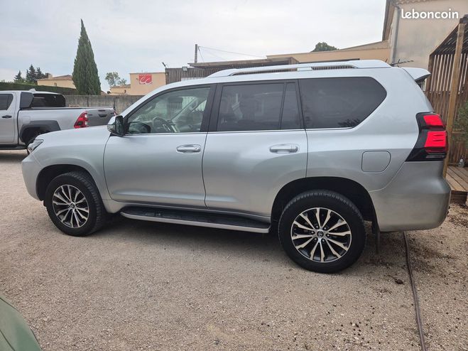 Toyota Land Cruiser lgende 5places malus pay Gris de 2018