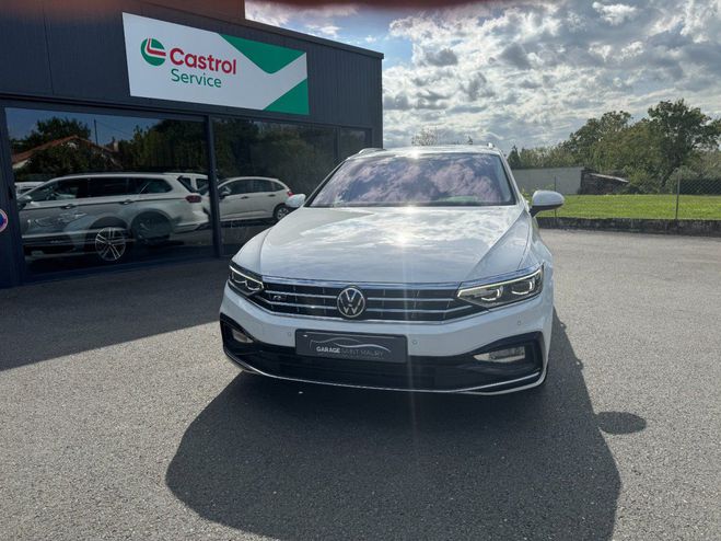 Volkswagen Passat BREAK Elegance pack r-line DSG7 2,0 tdi  Blanc de 2020