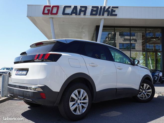 Peugeot 3008 130CH boite auto suivi complet GARANTIE   de 2020