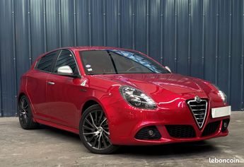  Voir détails -Alfa romeo Giulietta 1750 TBi 235ch Quadrifoglio Verde Rouge  à Halluin (59)