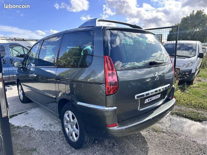 Peugeot 807 2.0 HDI136 FAP ACTIVE Vert de 2011
