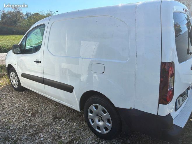 Peugeot Partner XL 1.6 hdi 100cv bote auto clim Blanc de 2018