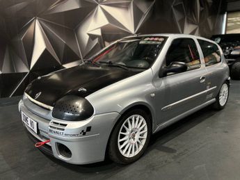  Voir détails -Renault Clio RS II 2.0 16V 172CH 3P à Aubire (63)