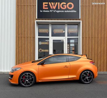  Voir détails -Renault Megane COUPE 2.0 275Cv RS CUP MONITOR SIEGES RE à Cholet (49)