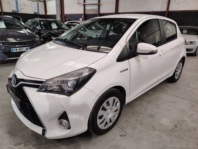 Toyota Yaris III HSD 100h Business 5p BLANC de 2017