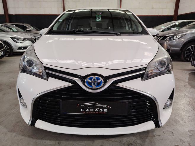 Toyota Yaris III HSD 100h Business 5p BLANC de 2017