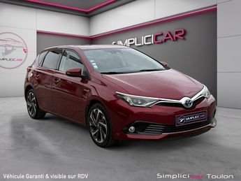  Voir détails -Toyota Auris BUSINESS Hybride 136h Dynamic 1er main e à  La Farlde (83)