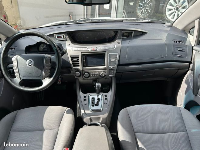 Ssangyong Rodius 200 E-XDI 7 PLACES 4WD 2.0 D 155 cv Gara  de 2014