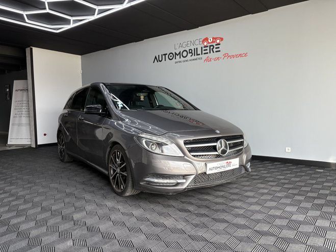 Cliquer pour voir la photo suivante Mercedes Classe B 1.8 180 CDI Finition Sport 109 CV Gris de 2012