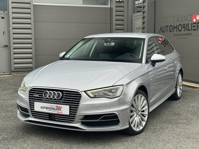 Audi A3 Sportback 1.4 TFSI E-TRON 204 AMBITION L Gris de 2017