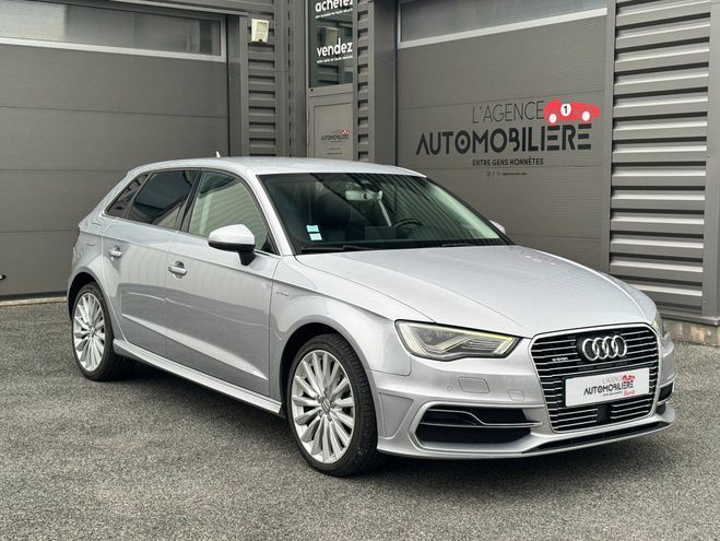 Audi A3 Sportback 1.4 TFSI E-TRON 204 AMBITION L Gris de 2017