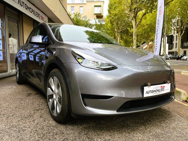 Tesla Model Y 300 AUTONOMIE STANDARD RWD 60 KWH 2024 * Gris de 2024