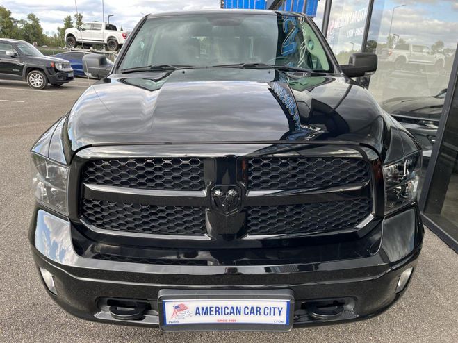 Dodge Ram 1500 CREW SLT CLASSIC BLACK PACKAGE Noir de 2022