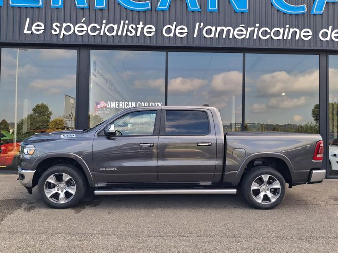 Dodge Ram 1500 CREW LARAMIE SPORT Gris de 2019