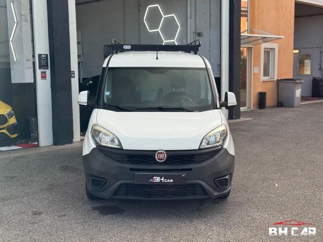 Fiat Doblo Vu FOURGON CARGO 1.6 MJT 105cv PACK PROF Blanc de 2017