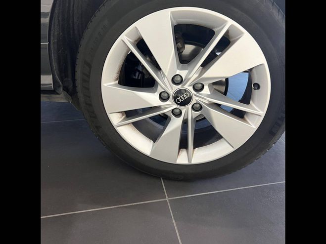 Audi Q2 35 TFSI 150 S tronic 7 S line Gris de 2022