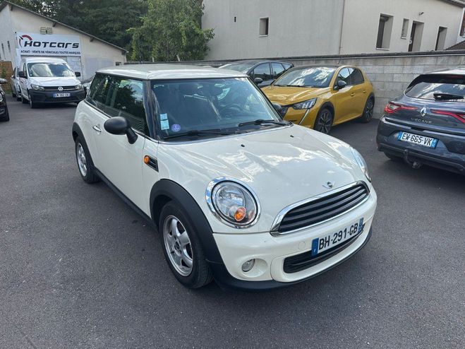 Cliquer pour voir la photo suivante Mini One HATCH R56 1.6 98 ch Beige de 2011