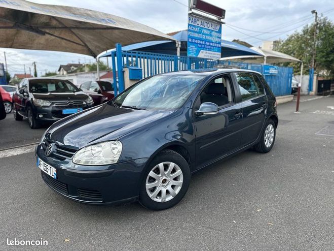 Cliquer pour voir la photo suivante Volkswagen Golf 5 1.9l tdi 105ch portes Bleu de 2004