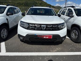  Voir détails -Dacia Duster 1.5 BLUE DCI 115CH CONFORT 4X4 à Murat (15)
