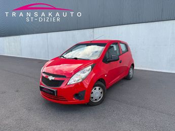 Voir détails -Chevrolet Spark 1.0 16V - 68cv - CT  jour / Rvision   à Saint-Dizier (52)