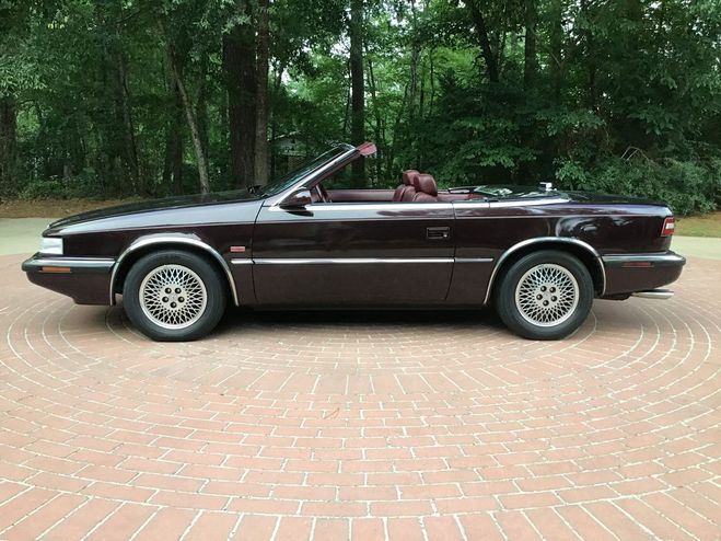 Chrysler Le Baron Belle voiture  de 1989