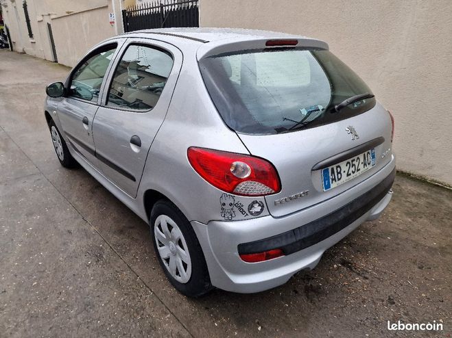 Peugeot 206 206+ 1.1 essence 60ch urban payer en 4x  Autre de 2009
