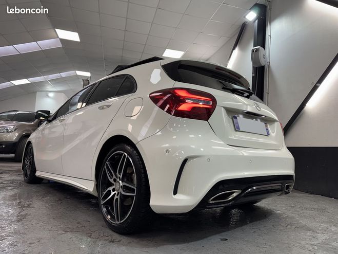 Mercedes Classe A A160 1.6i 102ch Fascination AMG Blanc de 2016