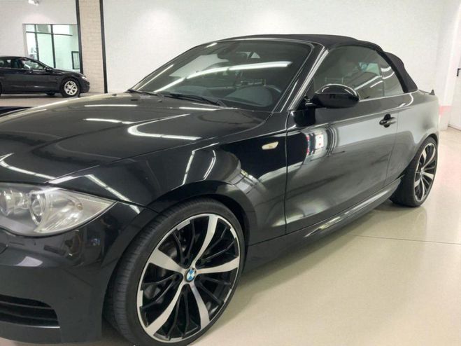 BMW Serie 1 135i CABRIOLET E88 3.0 6 CYLINDRES BITUR Noir de 2009