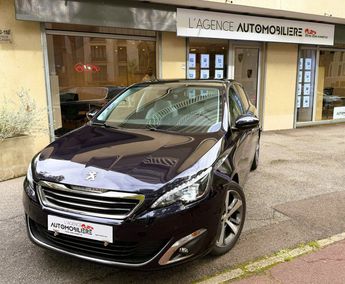  Voir détails -Peugeot 308 1.2 PURETECH 130 S&S FELINE EAT6 *DISTRI à Chaville (92)