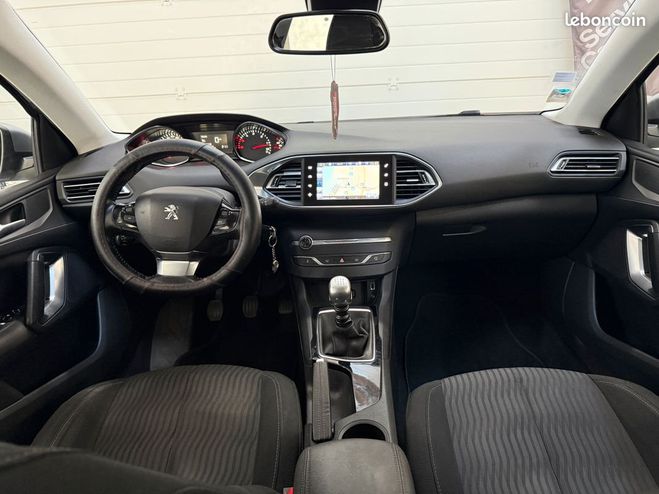 Peugeot 308 SW II 1.6 BlueHDI 120 Active Business Gris de 2016