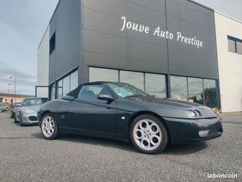  Voir détails -Alfa romeo Spider 916 à Espalion (12)