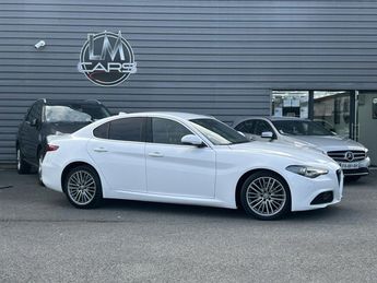  Voir détails -Alfa romeo Giulia 2.0 T 200 BVA à Chteaubernard (16)