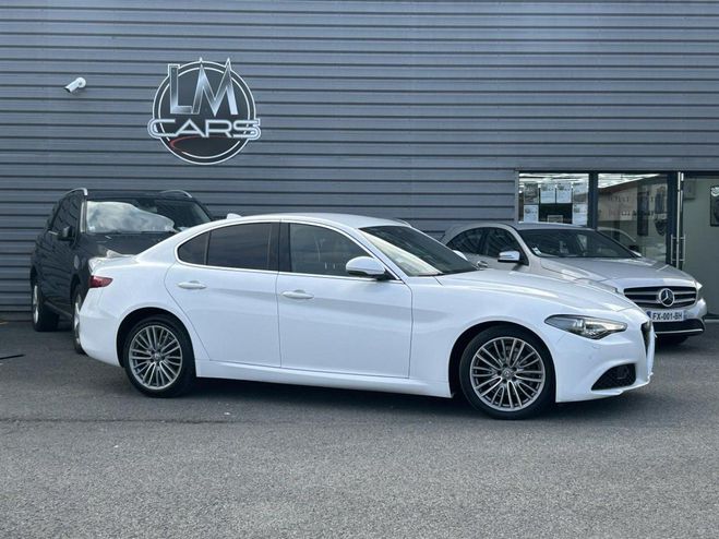Alfa romeo Giulia 2.0 T 200 BVA BLANC de 2018