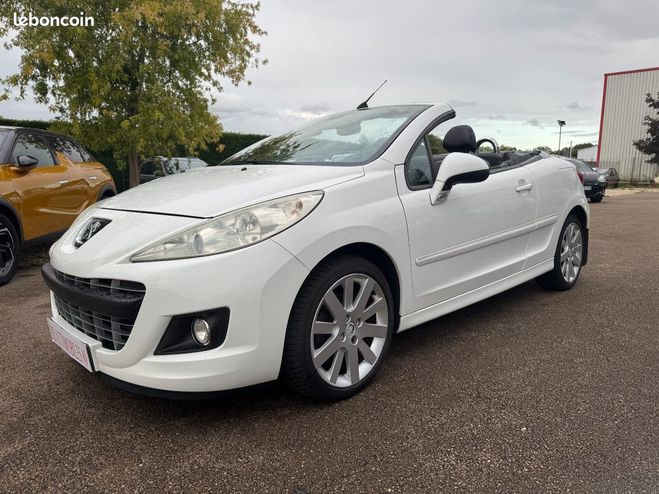 Cliquer pour voir la photo suivante Peugeot 207 CC 1.6 HDI 110 CH Feline Blanc de 2013