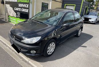  Voir détails -Peugeot 206  1.4 HDI TRENDY 3P à Harnes (62)