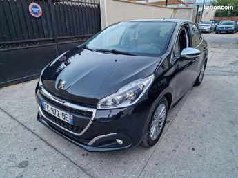  Voir détails -Peugeot 208 essence 110ch s&s allure boite automatiq à Argenteuil (95)