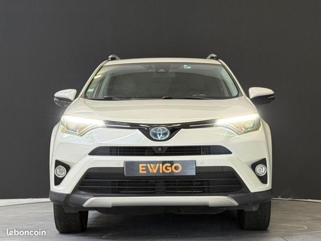 Toyota RAV 4 LOUNGE 2.5 197CH FULL-HYBRID BVA Blanc de 2016