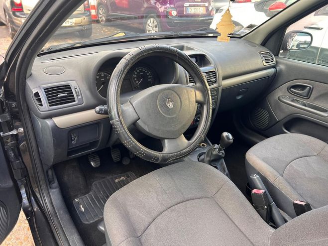 Renault Clio Renault Clio 1.5 DCI 65CH CONFORT PACK CLIM AUTHENTIQ NOIR de 2004