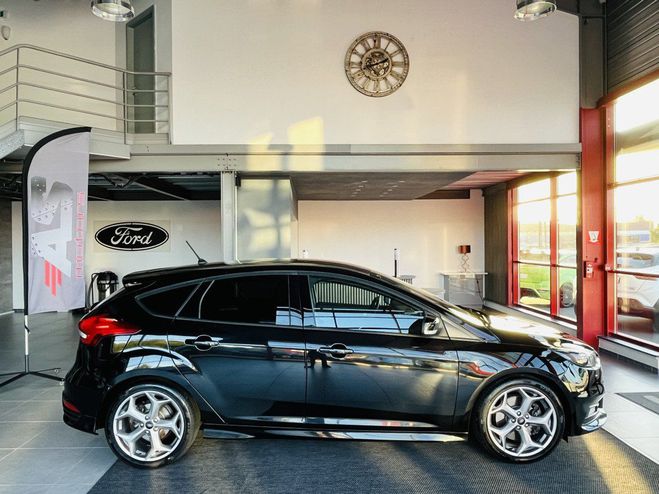 Ford Focus ST 2,0 250 GPS REGULATEUR LIMITEUR BI XE Noir de 2017