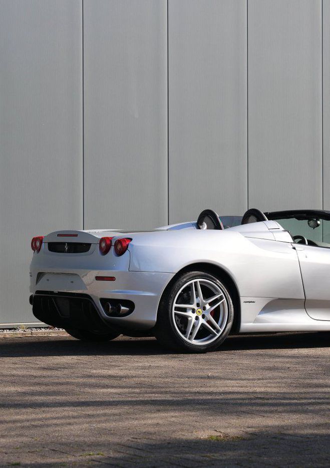 Ferrari F430 spider 6 speed manual 4308 V8 32 valve 4 Zilver Argento Nurburgring de 2006